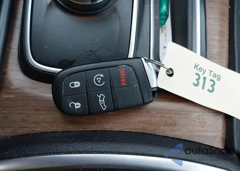 2017 Chrysler 300C Platinum Awd from USA, damaged, VIN 2C3CCASG1HH507263